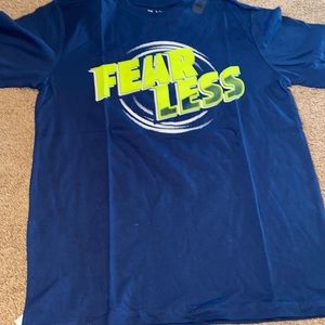 The children place t-shirt